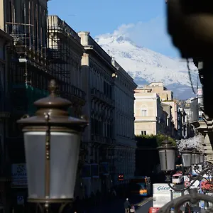 https://catania-etnea-bed-and-breakfast.catania-hotels.net